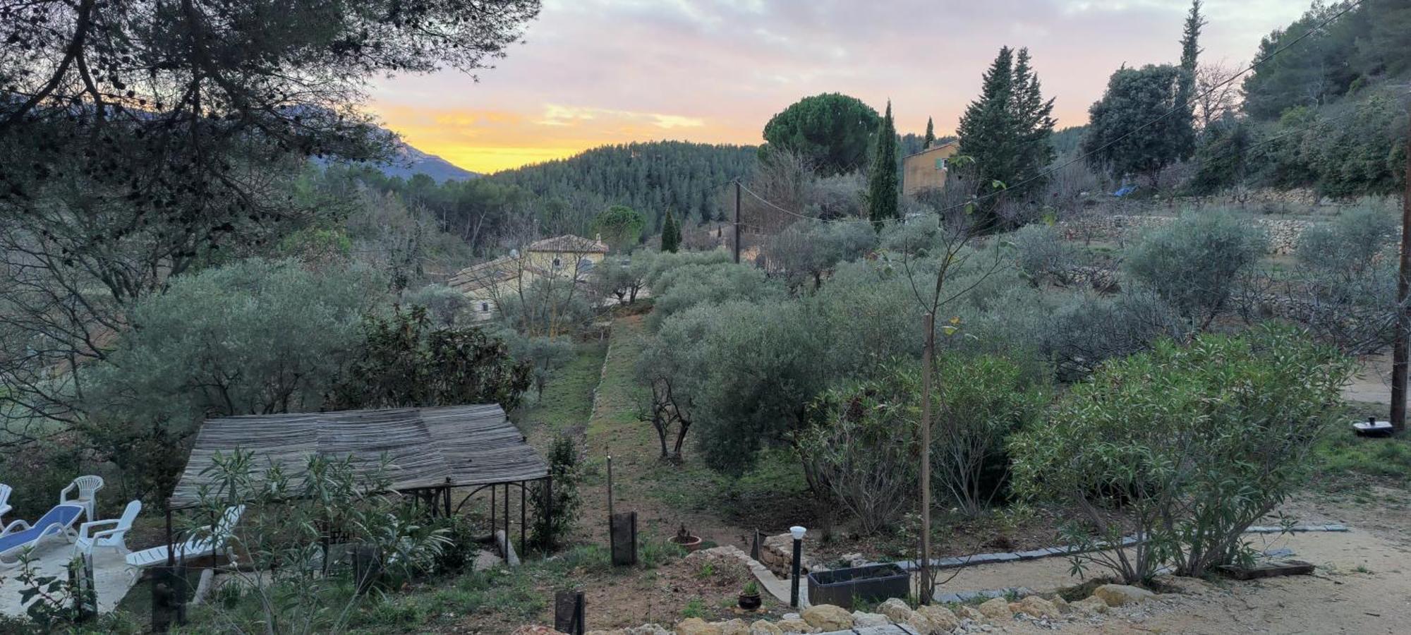 Villa Cigalons En Pleine Pinede Avec Piscine Chauffee De Mai A Septembre Auriol Екстериор снимка