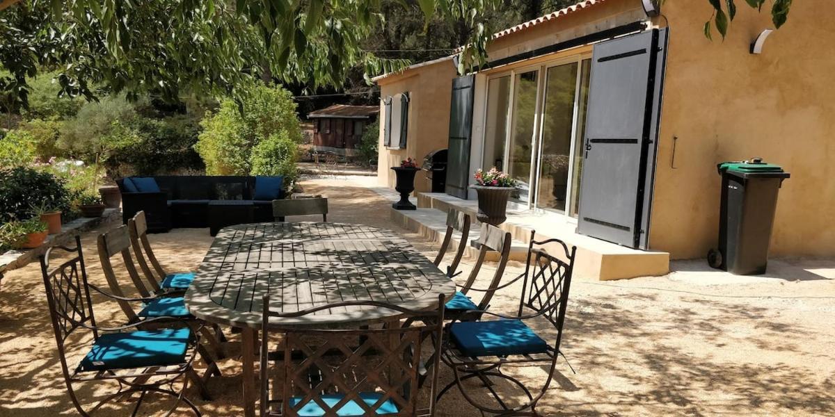 Villa Cigalons En Pleine Pinede Avec Piscine Chauffee De Mai A Septembre Auriol Екстериор снимка